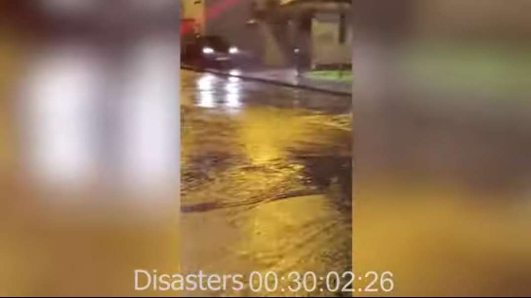 Flooding has flooded the UK again! The Birkenhead is destroyed!.mp4