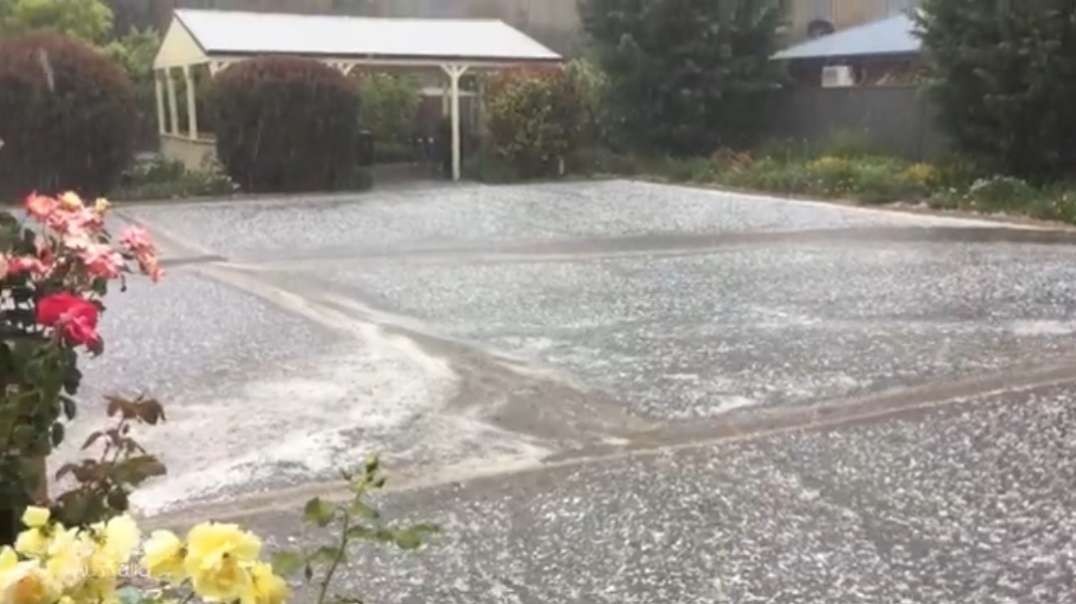 Flooding and Hail as Intense Storms Submerge Parts of South Australia - October .mp4