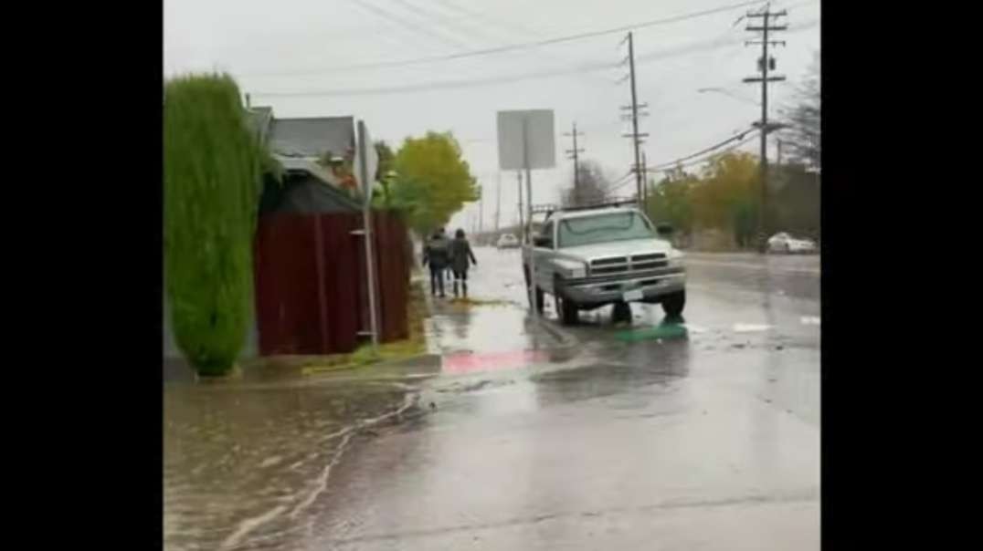 Hurricane 'Rick' Floods and Landslides in Mexico October 26 - Cataclysms, the wrath of the earth.mp4