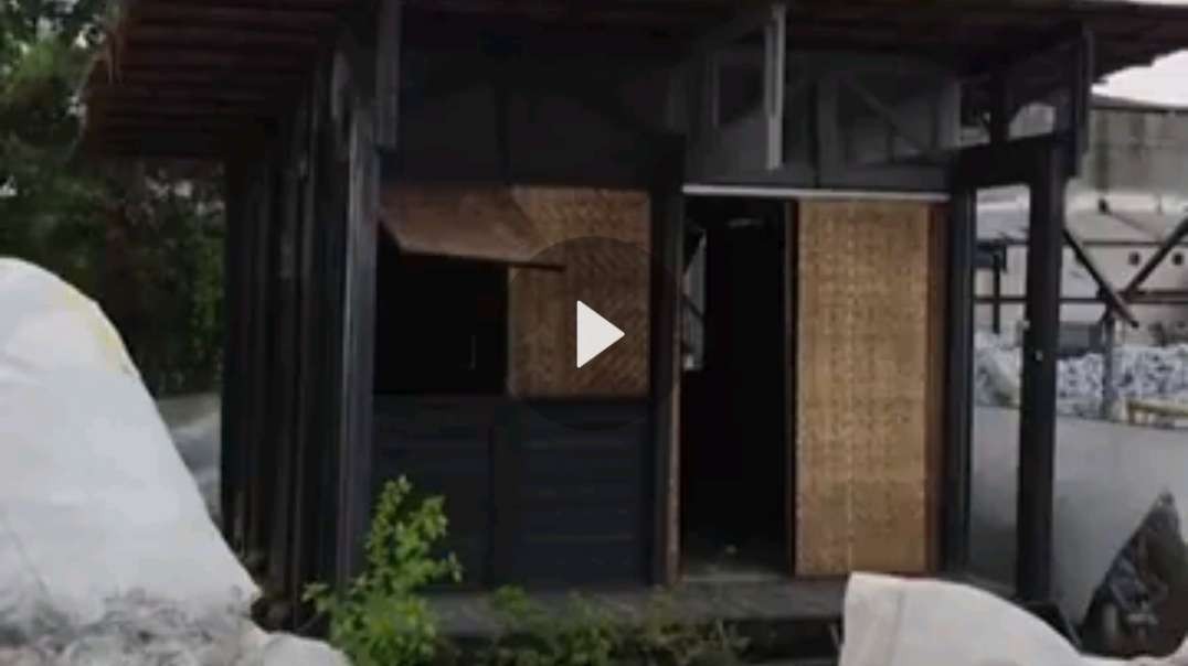 Filipino_recyclers_turn_plastic_into_building_materials(360p).mp4