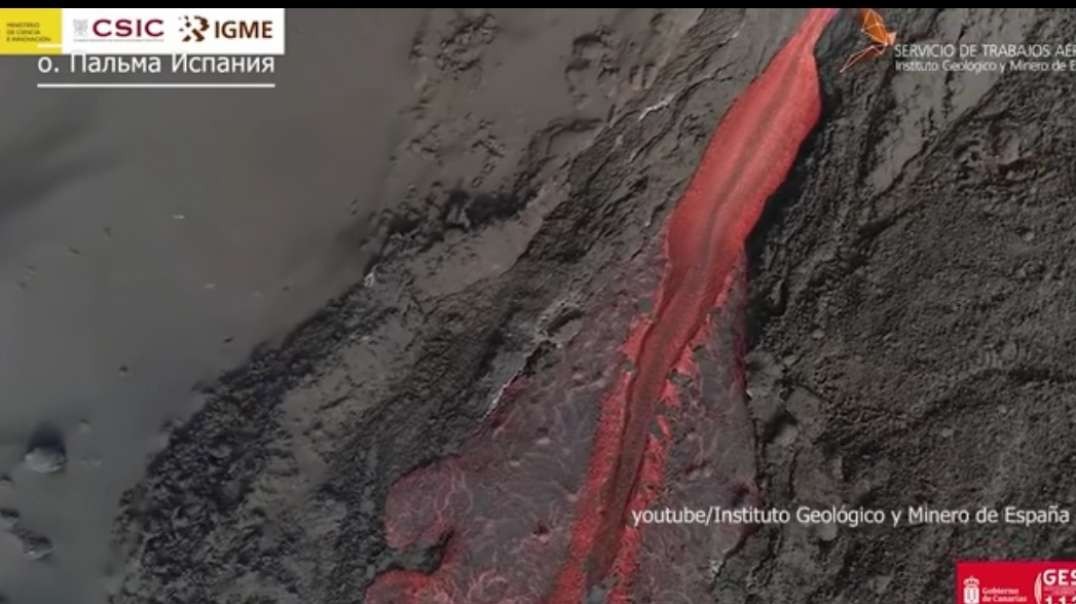 Volcanic eruption in the Canary Islands Ash fall covered the cemetery in La Palma Lava layer of 40 meters