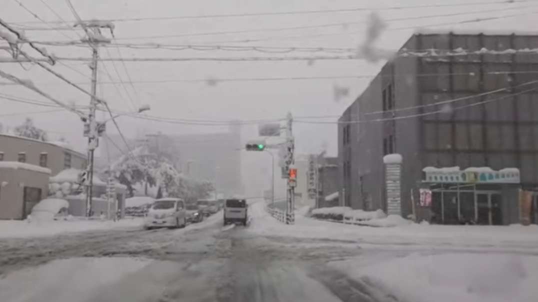Apocalypse in Japan! Cities are paralyzed, snow storm hit Shiga.mp4