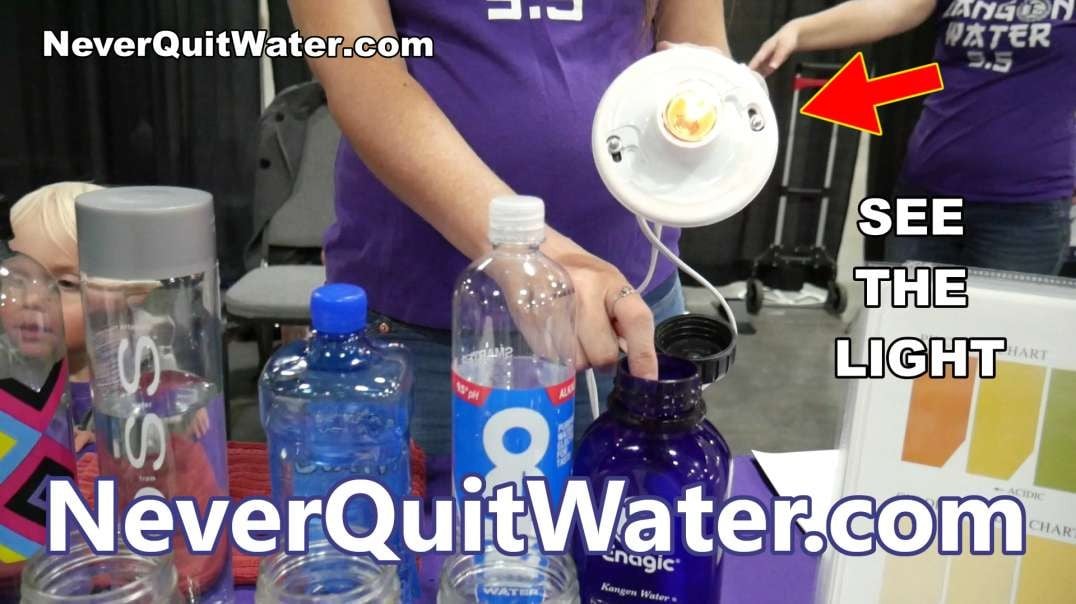 WATER: DEAD vs. LIVING - Light Bulb Water Demo - SHORT - 'Never Quit Water'