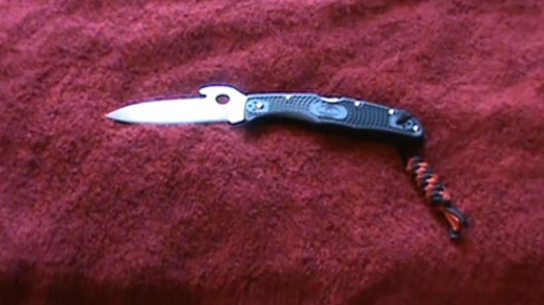 Knife Review: Spyderco Endura with Emerson opener