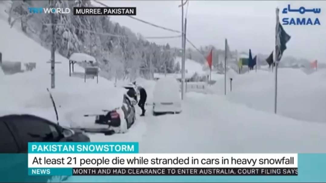 At least 21 people die while stranded in cars in heavy snowfall.mp4