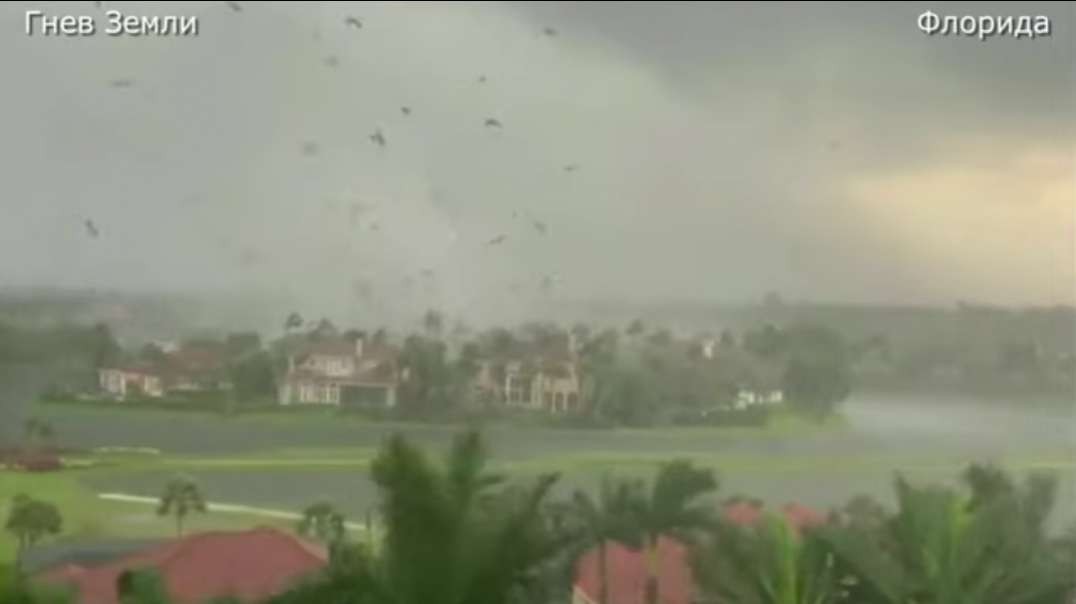 A tornado in the United States on January 16 hit a hotel in Florida!. mp4
