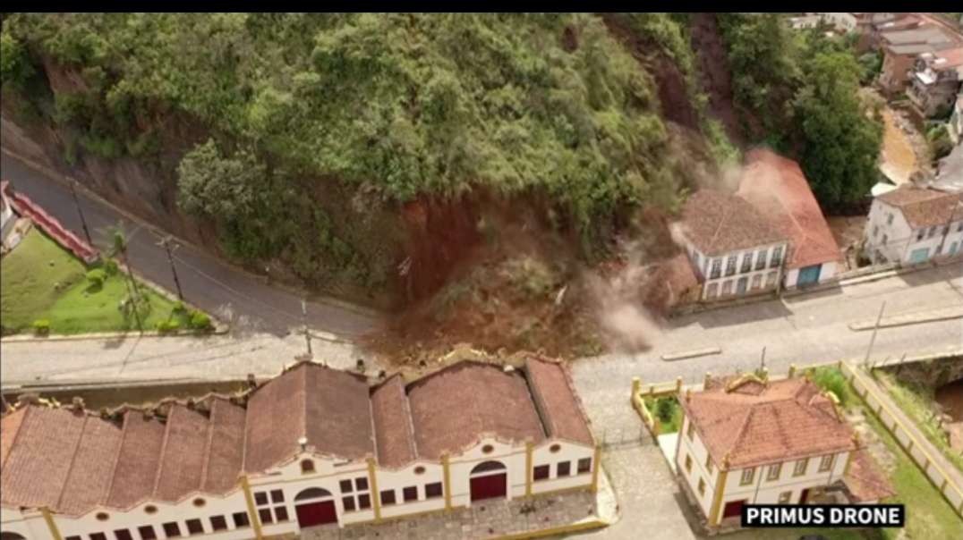Landslide destroys historic mansion in eastern Brazil _ AFP.mp4