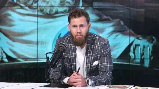 WAR ROOM (Full Show) Monday - 2/21/22
