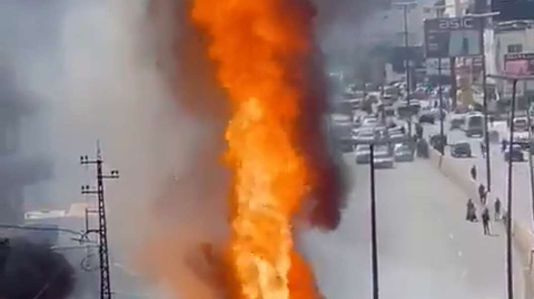 🔥A truck loaded with gas cylinders exploded on the Beirut-Jounieh highway in 🇱🇧#Lebanon