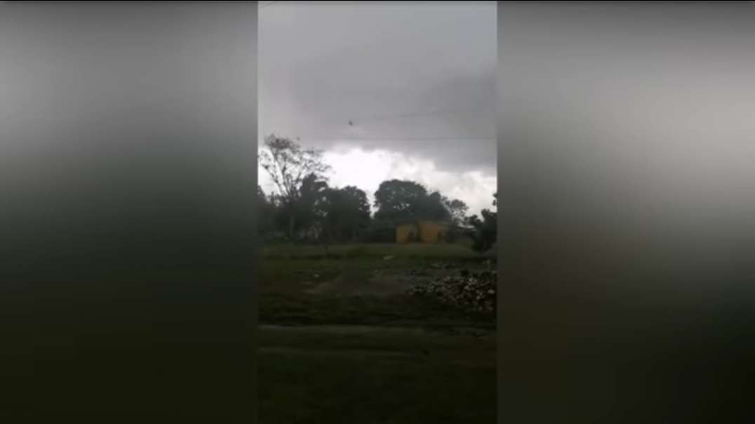 Guatemala is in ruins!️ F4 tornado at a speed of 300 kilometers per hour destroy.mp4