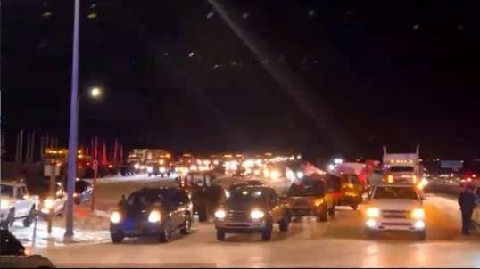 Canada Freedom Convoy 2022 Feb2nd in Coutts Alberta/Montana Border Standoff Protesting Mandates.mp4