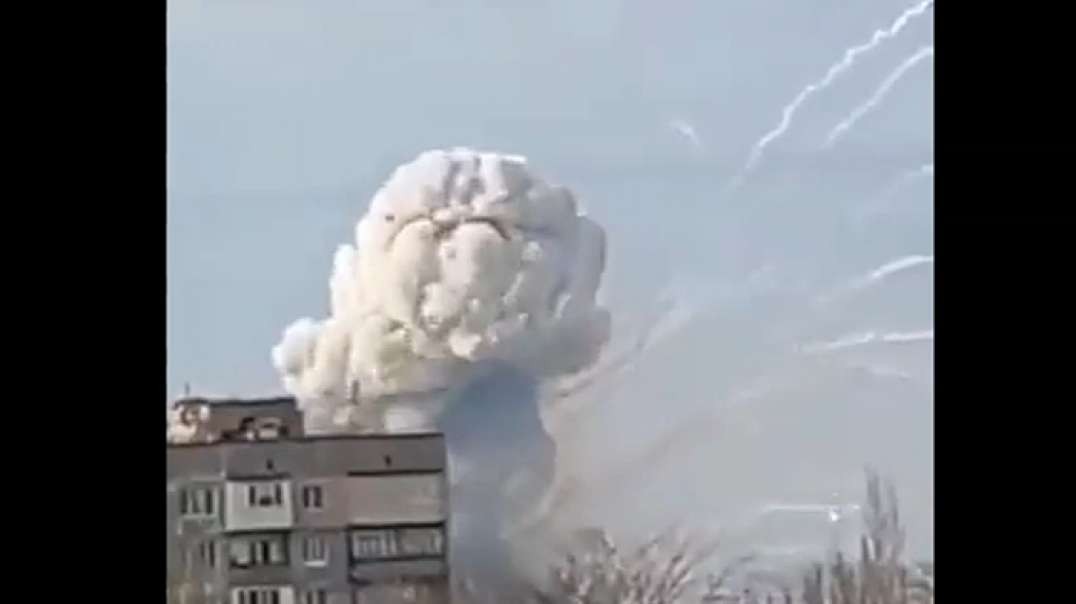 Ukraine Warns 'Radioactive Dust' Could Blanket Europe As Fighting Rages At Chern.mp4