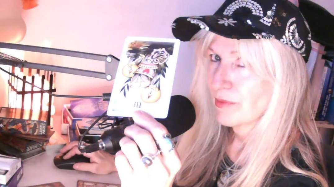 Tarot Sagittarius  - March 2022 - New Direction