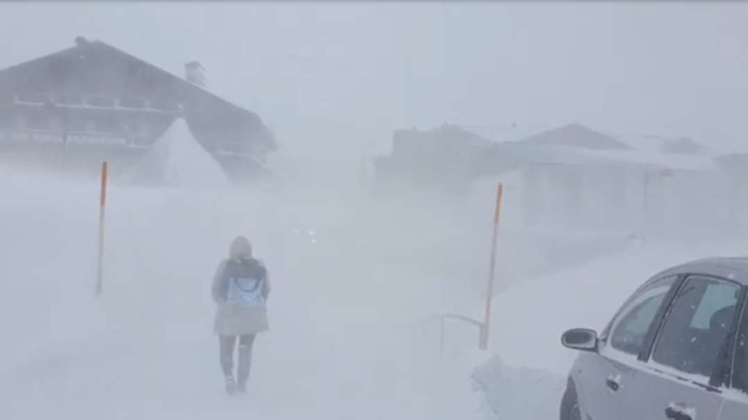 Blizzard in Obertauern auf 1700m Höhe am 02.02.22 @Österreich.mp4