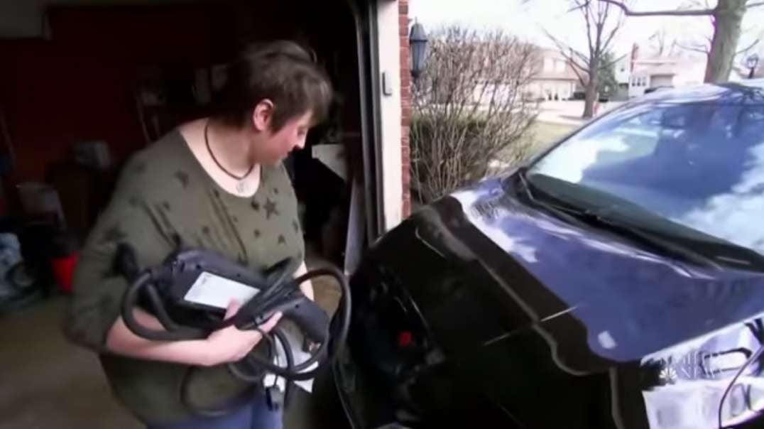 Interest In Electric Vehicles Grows As Gas Prices Rise.mp4