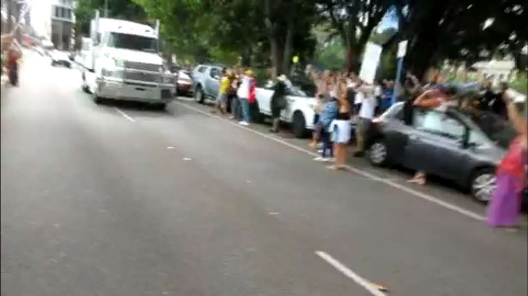 15 Perth Worldwide Rally for Freedom [Trucker convoy 2nd drive-past] March 19th 2022 MVI_3629+31-merged