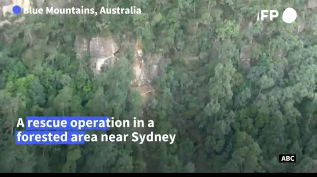 Rescue operations after Australia landslide kills two _ AFP.mp4