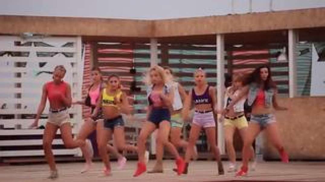 Russian Babes Dance Lambada, You Won’t See This On MSM Ukraine War