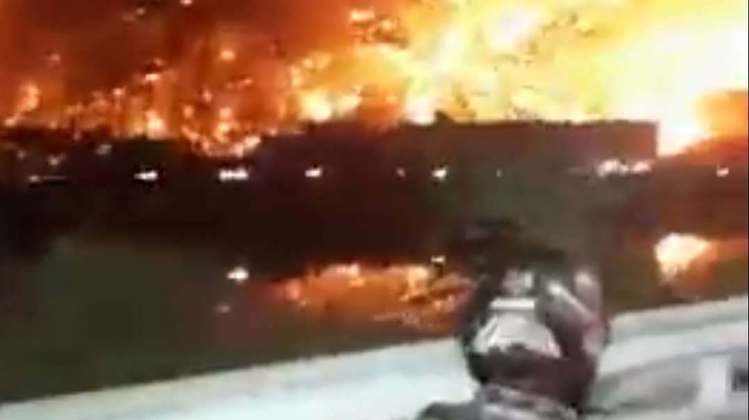 It’s so hot in India landfills are spontaneously combusting .mp4