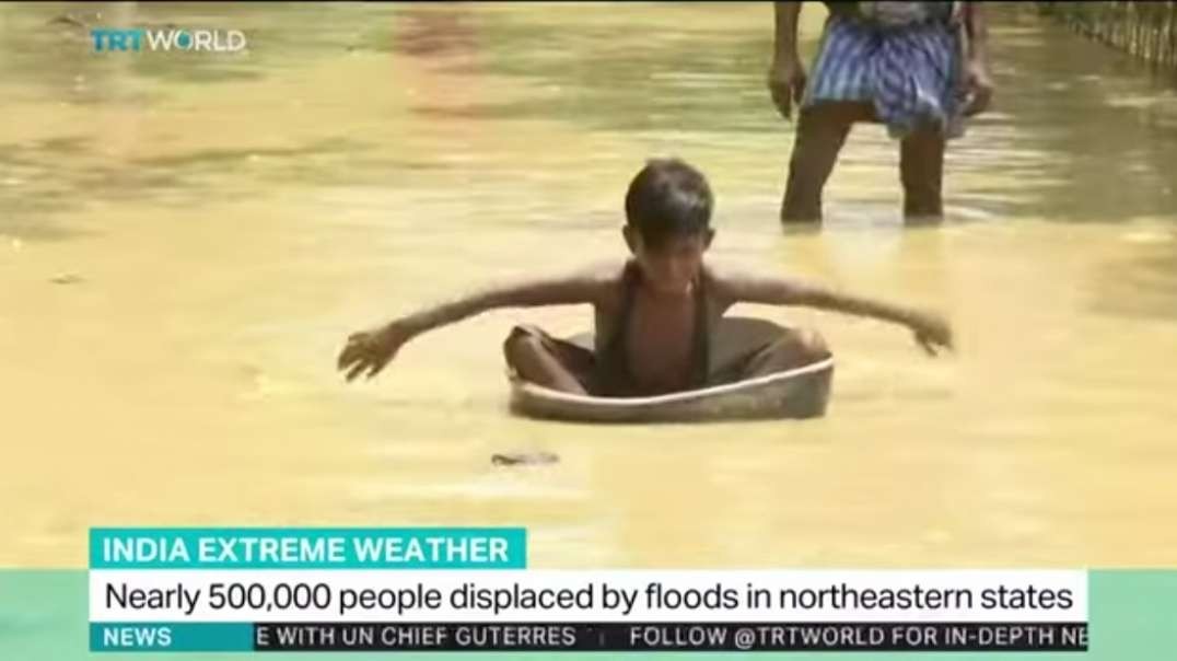 Nearly 500,000 people displaced by floods in India's northeastern states.mp4