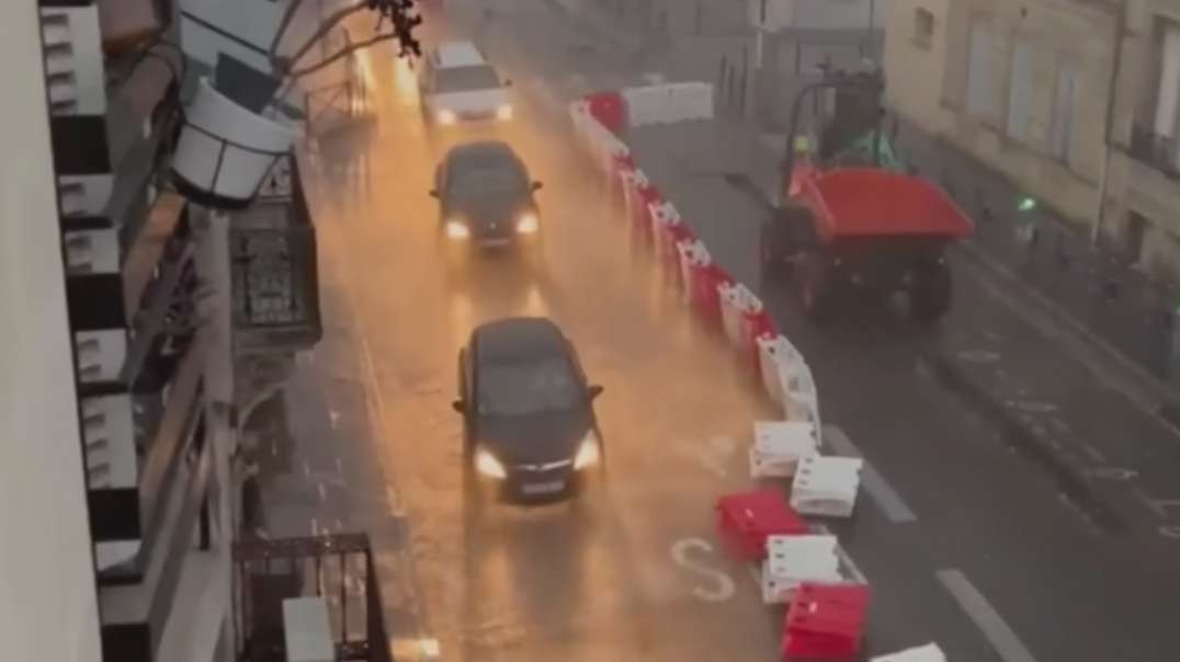 Sky is attacking France! ️ A terrible hail storm large sized hits the western!.mp4