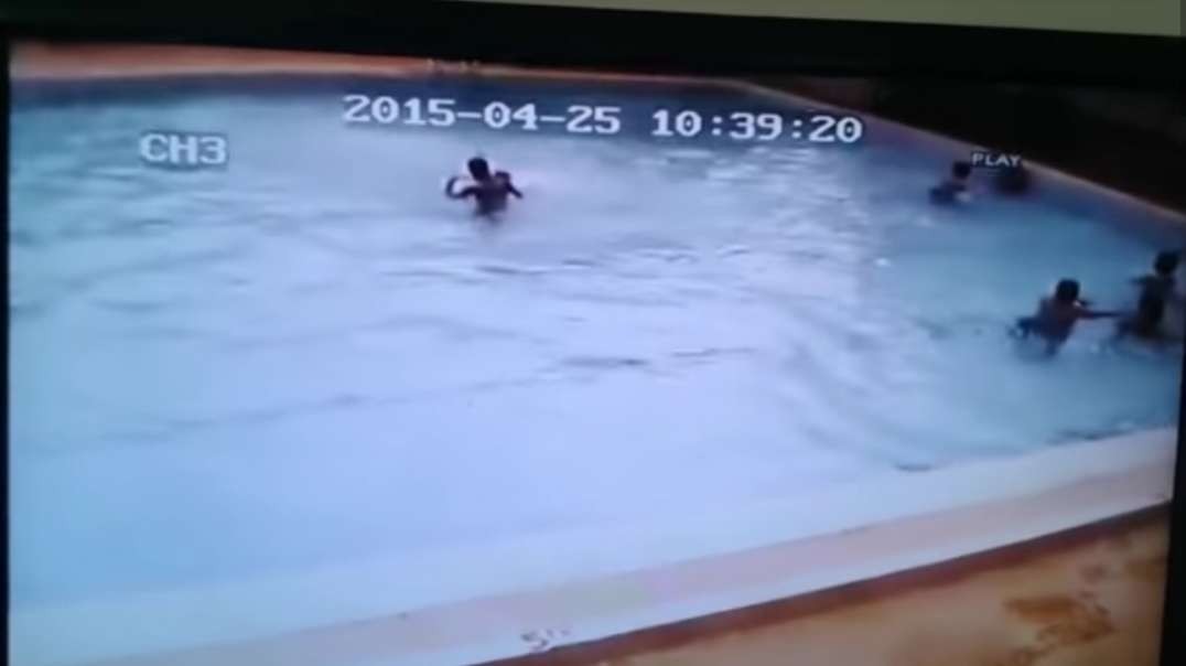 Swimming pool seiche from nepal earthquake.mp4