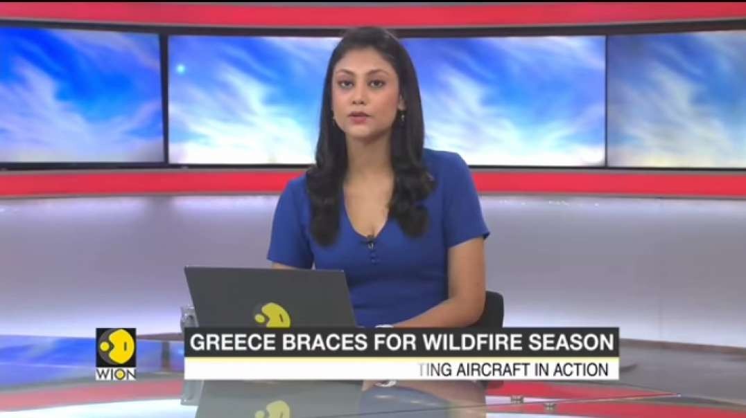 Greece- Wildfire in Athens suburb, no casualties reported _ World Latest English.mp4