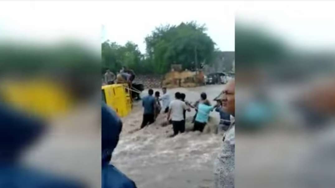 Woe in India!  More than 130 settlements suffered from severe floods! State of e.mp4