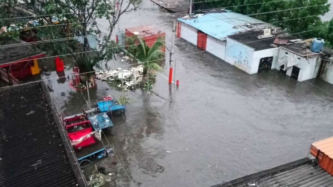 Flood water hit many houses in Moosanagar, Shankar Nagar, Kamalanagar near Musarambagh, Chaderghat, Malakpet district, many houses are almost flooded due to the outflow of the Musi River. Ind