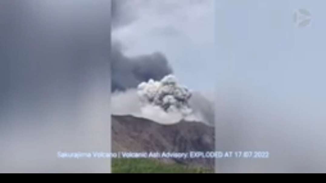 Japan Sakurajima volcano erupted, july 17.mp4