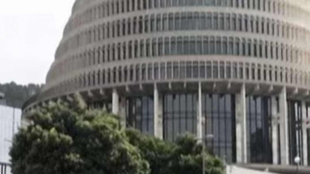 Burp and Fart' Tax Protest In New Zealand, Farmers Say 'Bloody Hard to Eat Sa.mp4