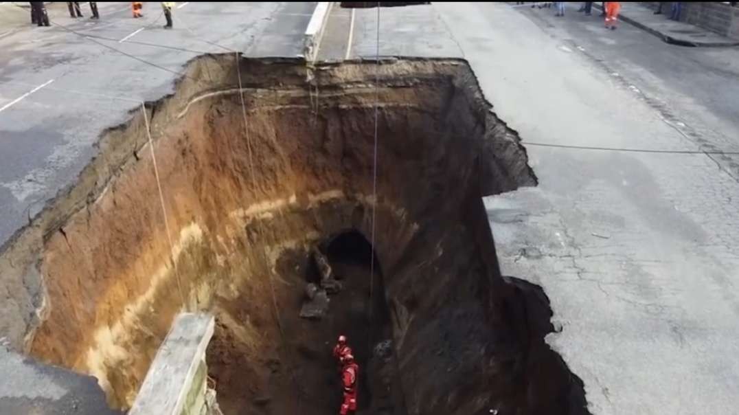 Massive Sinkholes Open in Guatemala  Huge sinkholes opened up in Villa Nueva, southwest of the country’s capital, in the middle of the town’s main thoroughfare. Four people who had been devou