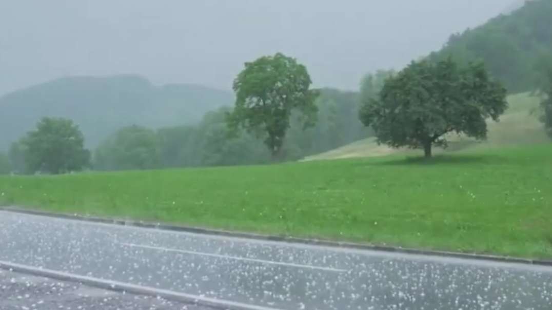 Most latest breaking news 4 October live happening in the world today. Storm Germany(360P).mp4