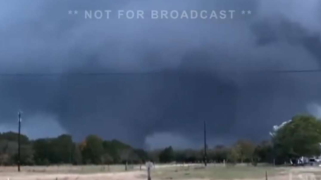 Tornado outbreak – Destructive tornadoes hit Texas and Oklahoma, leaving more than 100 000 customers without power