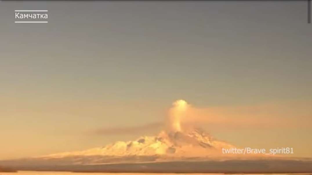Байдену испортили день рождения. Извержение вулкана на Камчатке. Снегопад в По.mp4
