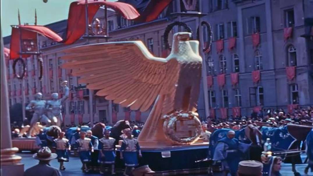 Two thousand years of German culture - Parade on the Day of German Art in Munich (1938)