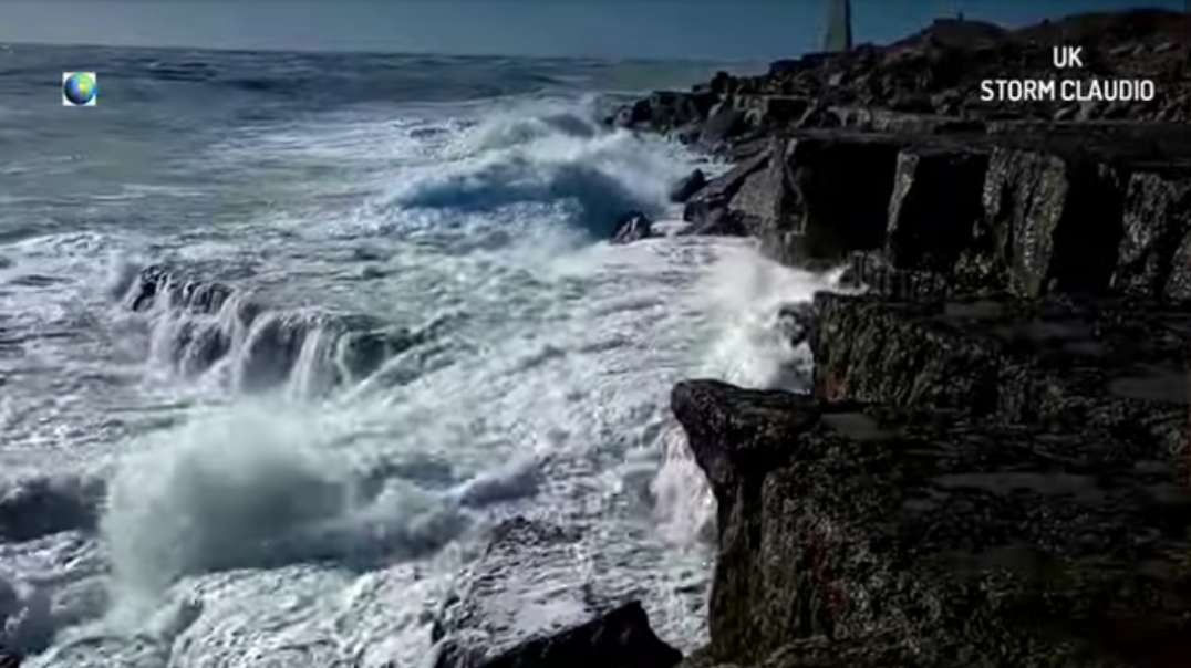 Powerful storm destroys the UK- the pier in Brighton collapsed_HIGH.mp4