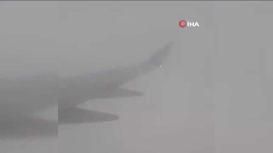 Lightning Strikes Turkish Plane as it Lands