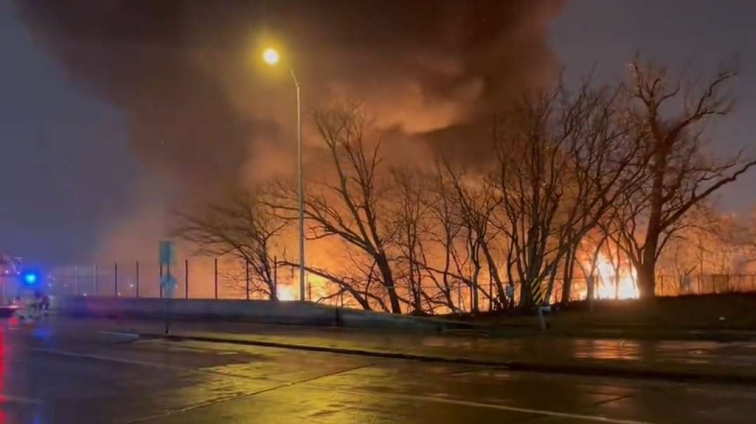 DEVELOPING! Omaha, Nebraska: Warehouse fire in south Omaha draws three-alarm response.  Omaha firefighters are currently on scene of a large fire at 28th and L. Large plumes of smoke are fill