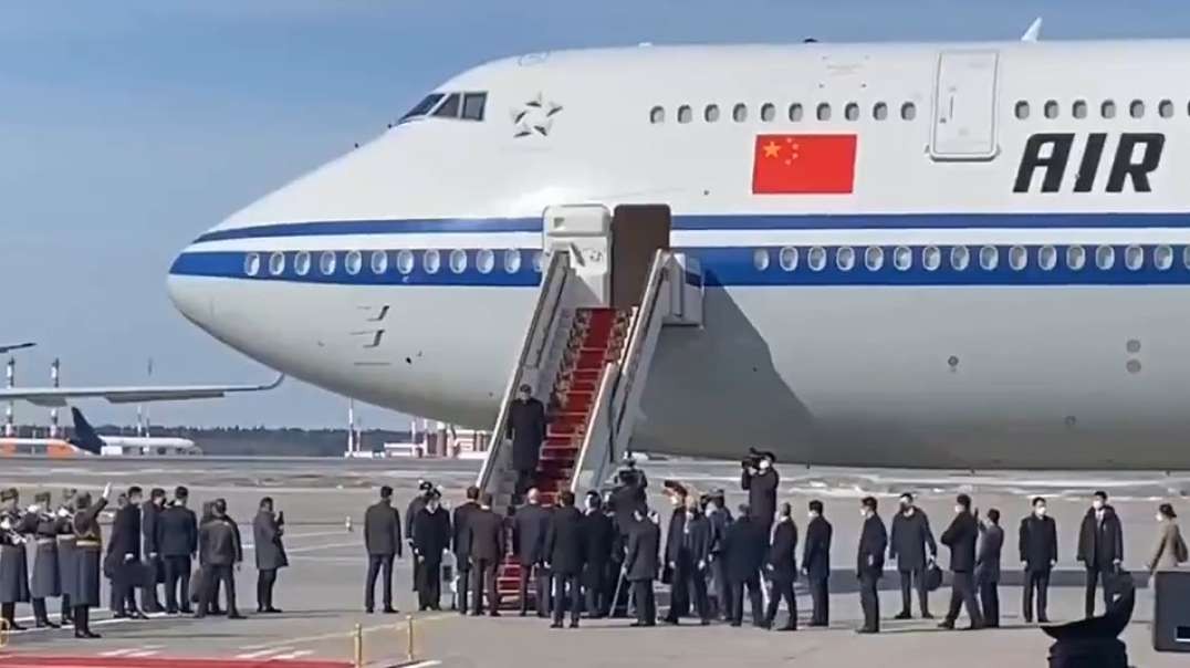 NOW - China's Xi Jinping arrives in Moscow to meet Putin.  @disclosetv