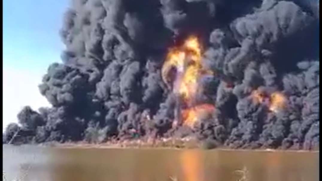 📹 Huge 🔥 & Explosion Reported at Crude Oil Storage Facility in Veracruz, Mexico