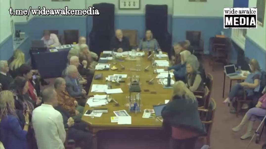 MUST WATCH: Well informed lady educates Glastonbury Town Council on 15 minute cities and much more