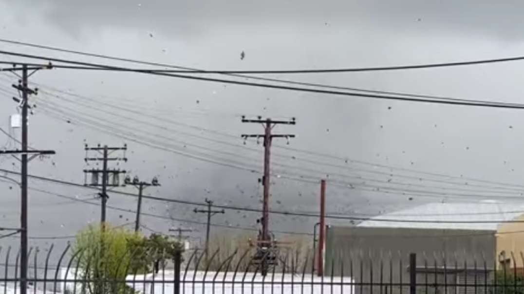 Tornadoes in Los Angeles, California ?! Did anyone have that on their 2023 bingo card?