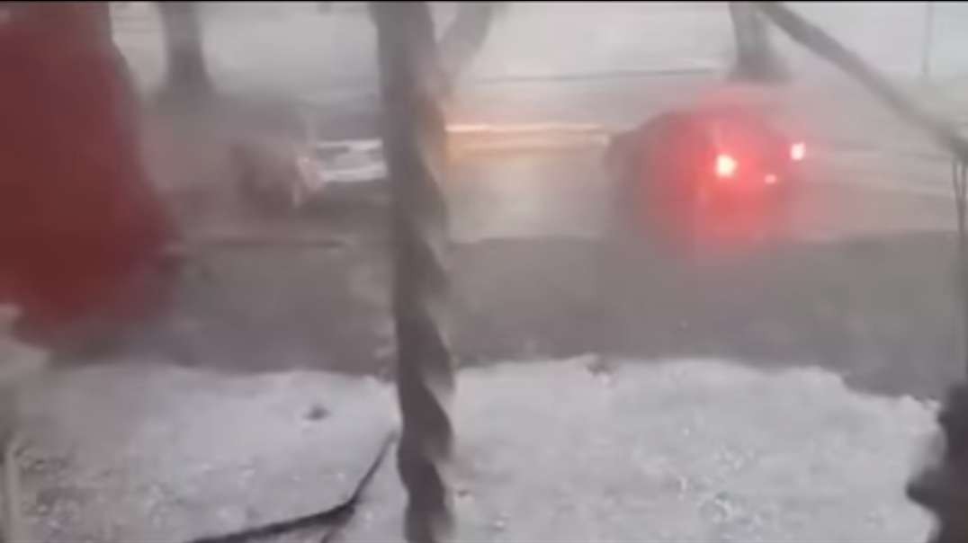 2 minutes ago! Rock-sized hailstones fall on Mexico.mp4