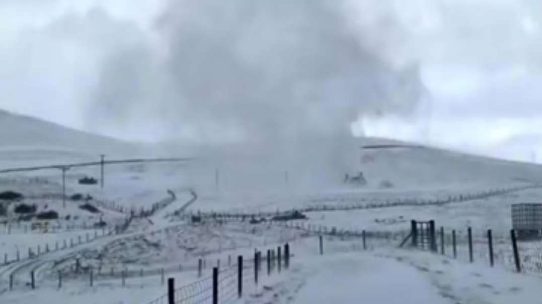 Extreme Snownado- A snow tornado was caught on camera in Scotland.mp4