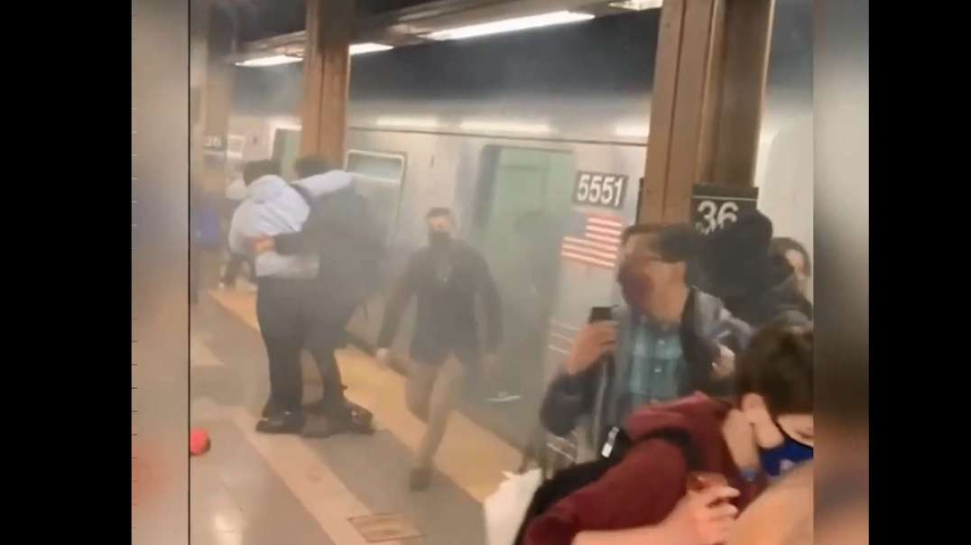 1yr ago NYC Brooklyn Subway Shooting April 12 2022.mp4