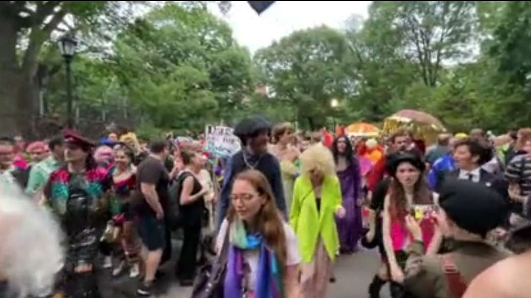 NYC Drag Marchers chant “we’re here, we’re queer, we’re coming for your children”