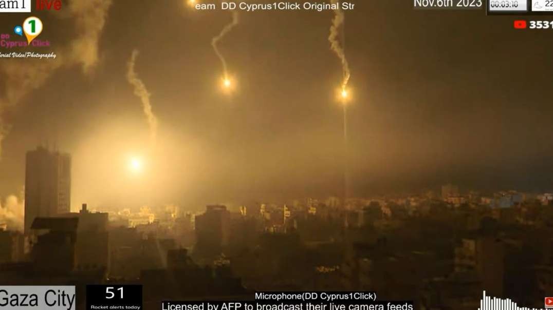 Israel Gaza War Nov 6th Midnight Flares Light Up The Sky During Night Bombardment.mp4