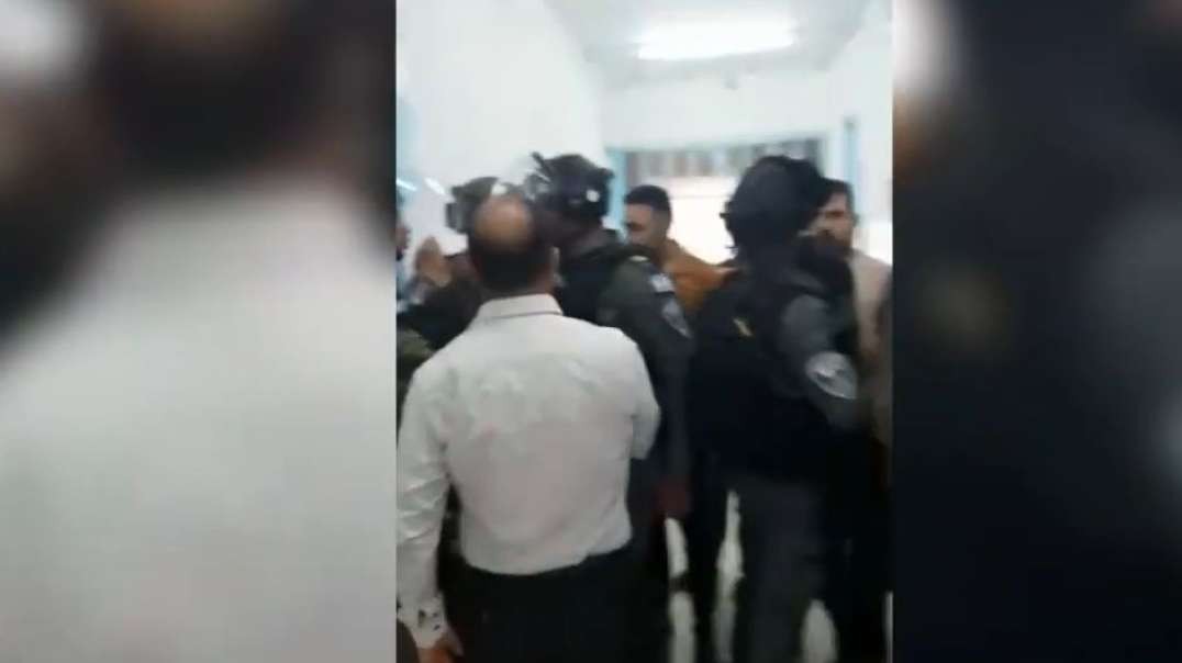 Living Under Occupation Sept 2022 Israeli soldiers and Border Police officers enter school in Hebron and attack students and teachers.mp4