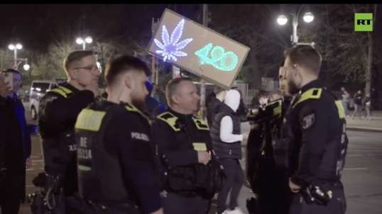 Germans celebrate legalization of marijuana
